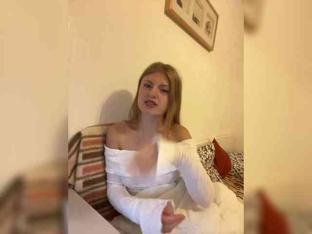 MarinaLuxy webcam