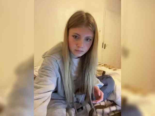 MarinaLuxy webcam