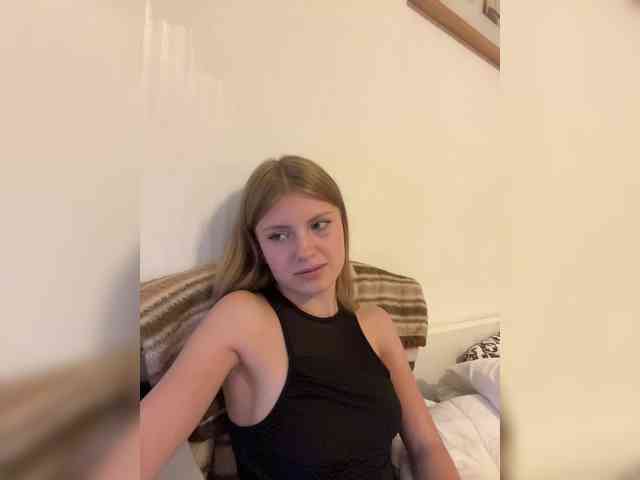 MarinaLuxy webcam