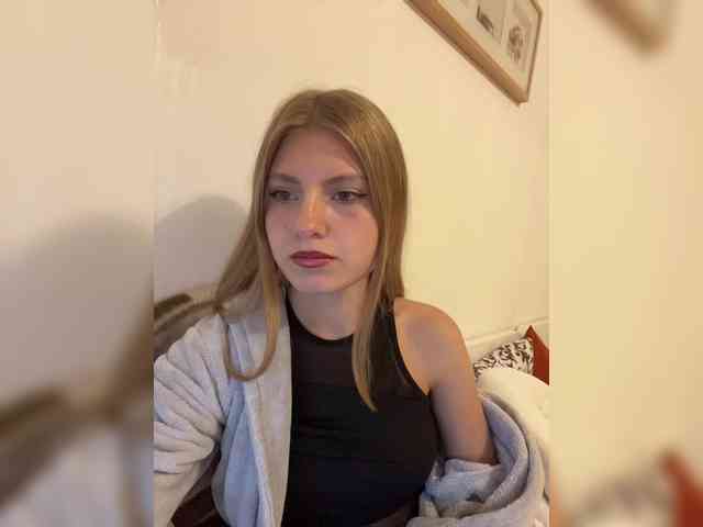 MarinaLuxy webcam