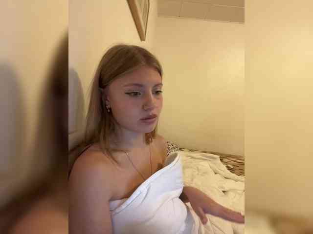 MarinaLuxy webcam