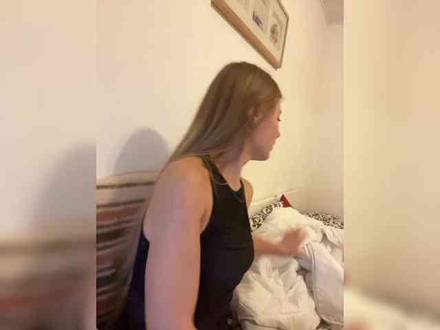 MarinaLuxy webcam