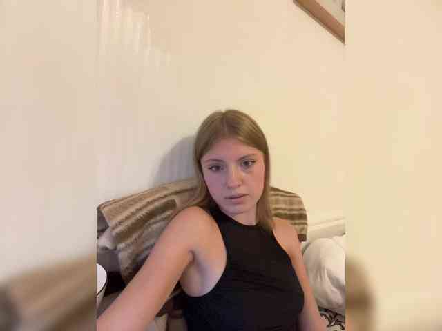 MarinaLuxy webcam