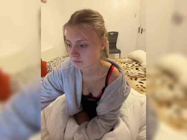 MarinaLuxy webcam