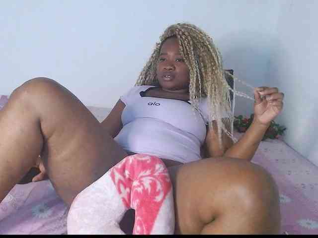 Chanellmontes121 webcam