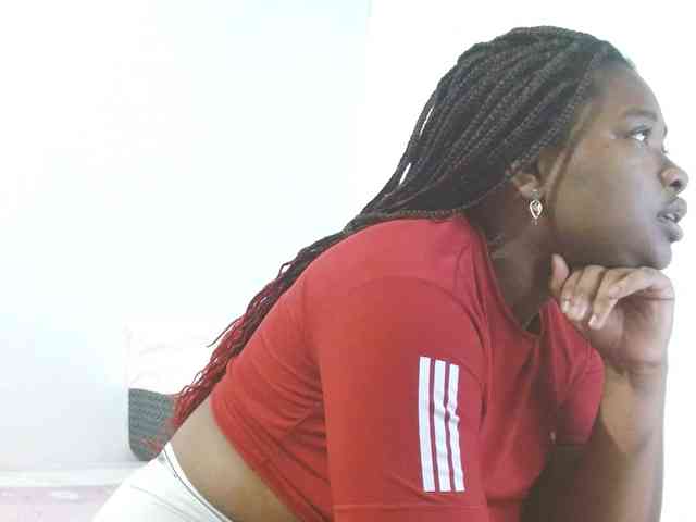 Chanellmontes121 webcam