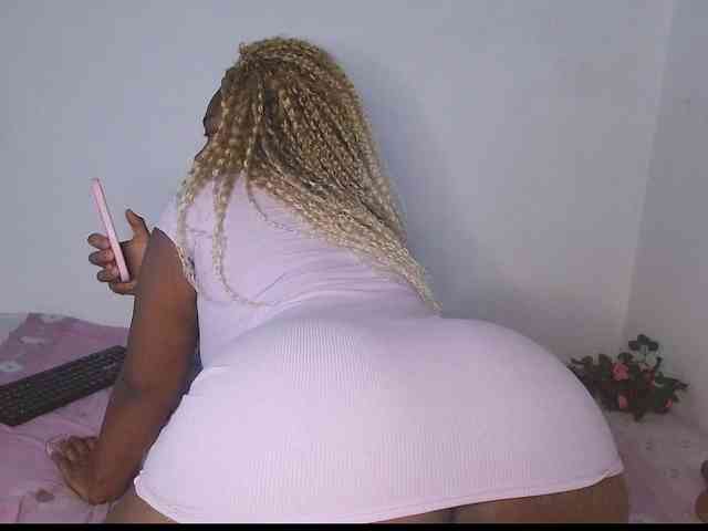 Chanellmontes121 webcam