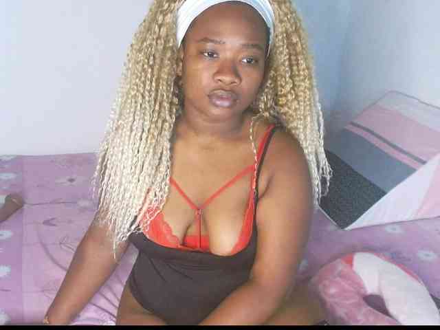 Chanellmontes121 webcam