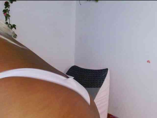 Chanellmontes121 webcam