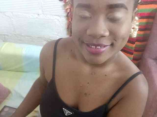 Chanellmontes121 webcam