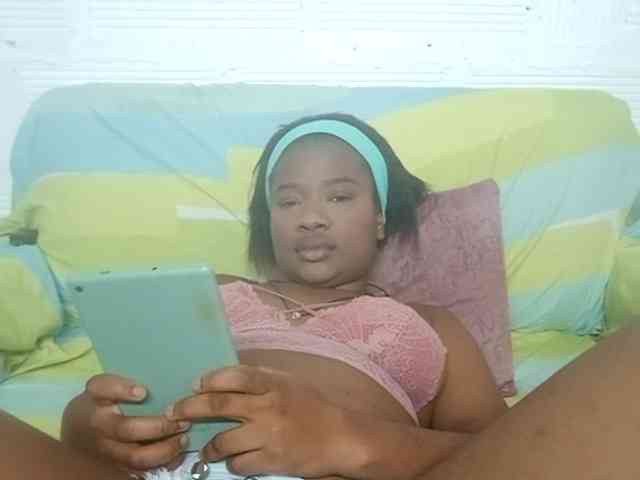 Chanellmontes121 webcam