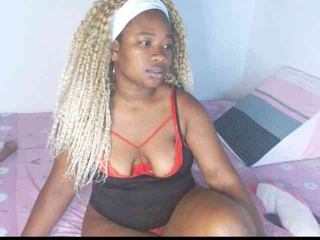 Chanellmontes121 webcam