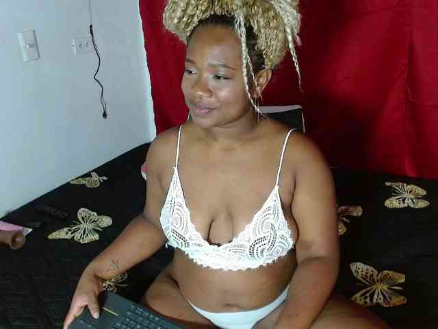 Chanellmontes121 webcam