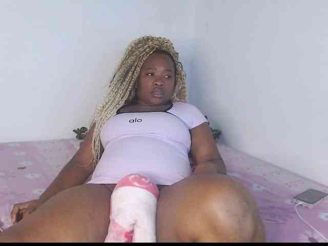 Chanellmontes121 webcam