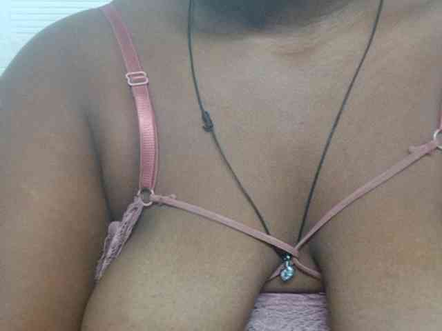 Chanellmontes121 webcam