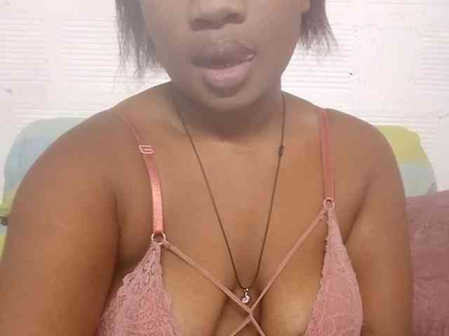 Chanellmontes121 webcam