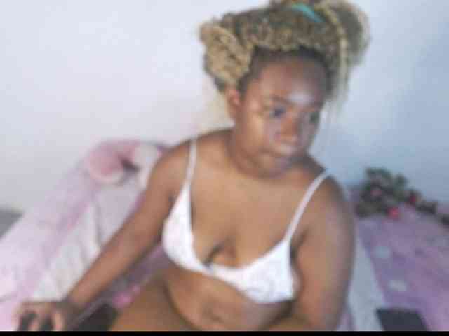 Chanellmontes121 webcam