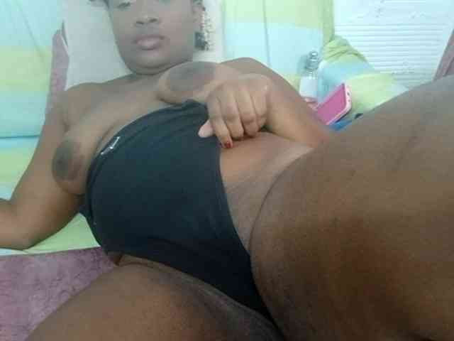 Chanellmontes121 webcam