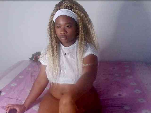 Chanellmontes121 webcam