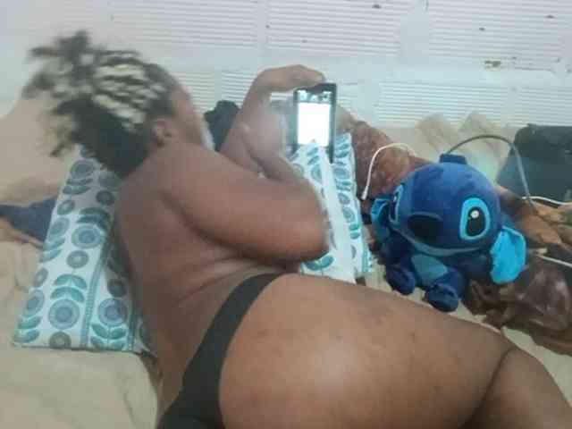 Chanellmontes121 webcam