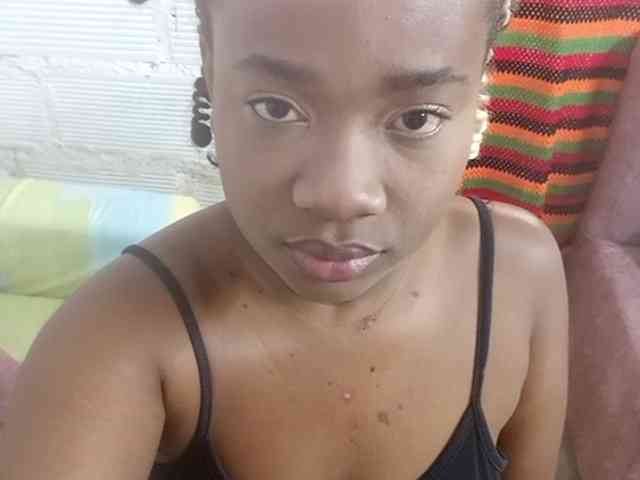 Chanellmontes121 webcam