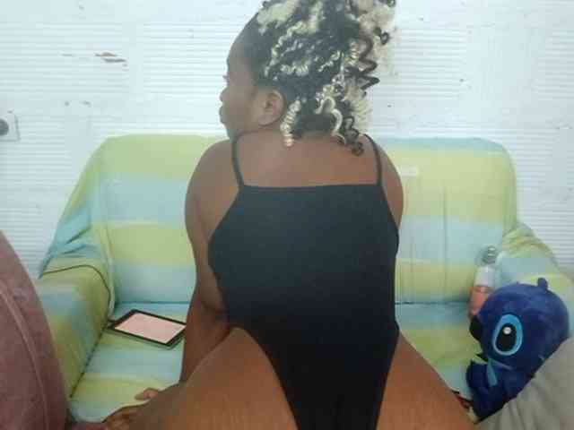 Chanellmontes121 webcam