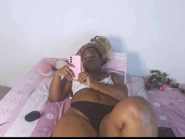 Chanellmontes121 webcam