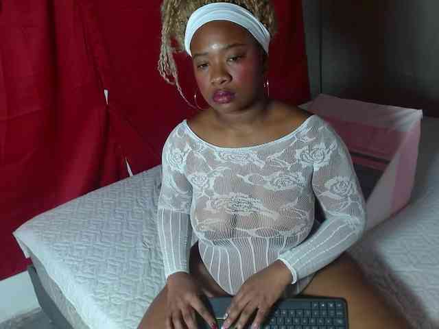 Chanellmontes121 webcam