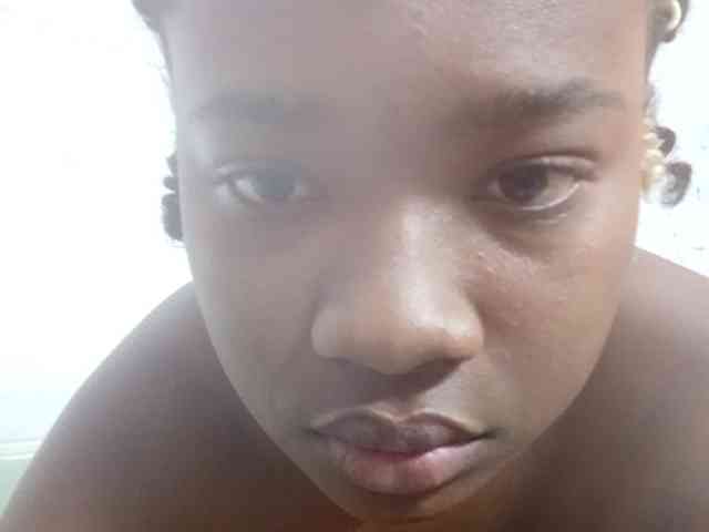 Chanellmontes121 webcam