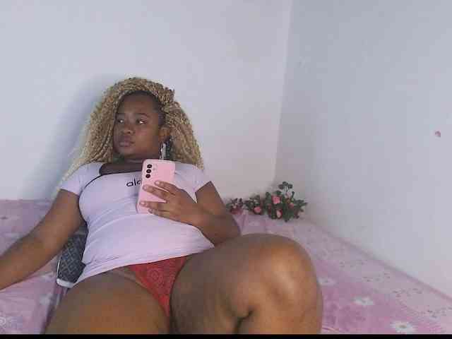 Chanellmontes121 webcam