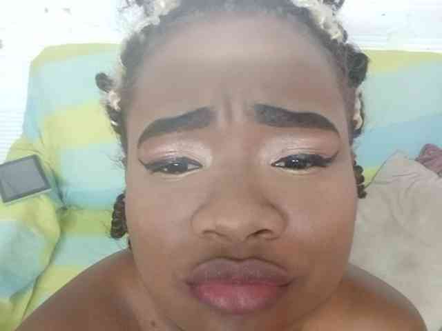 Chanellmontes121 webcam