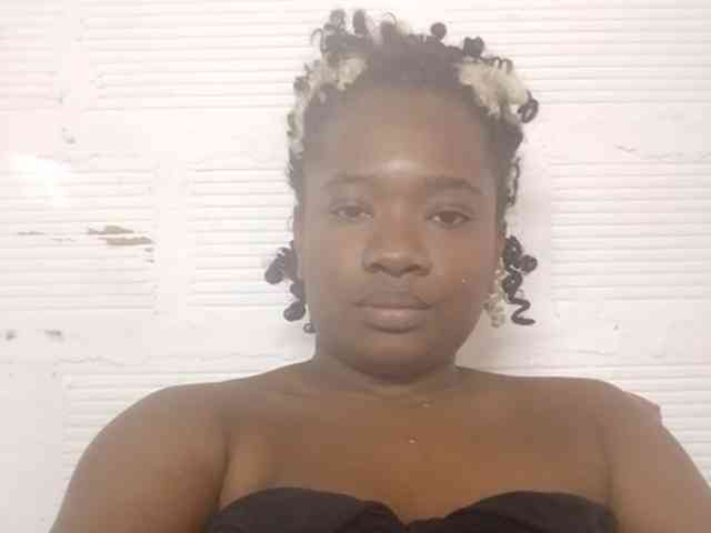 Chanellmontes121 webcam