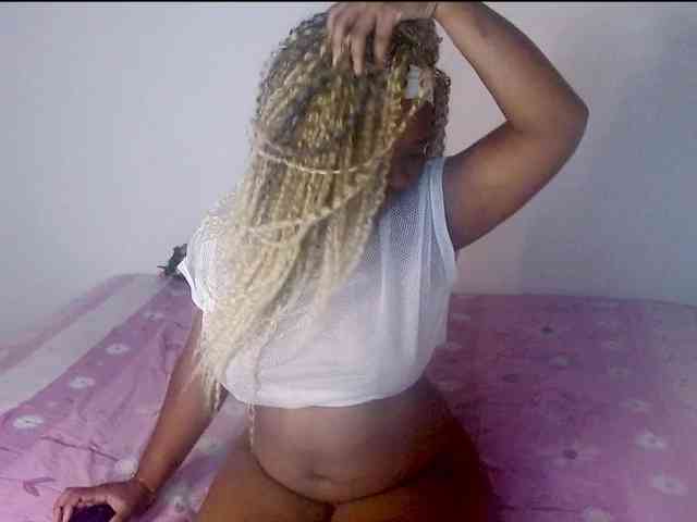 Chanellmontes121 webcam