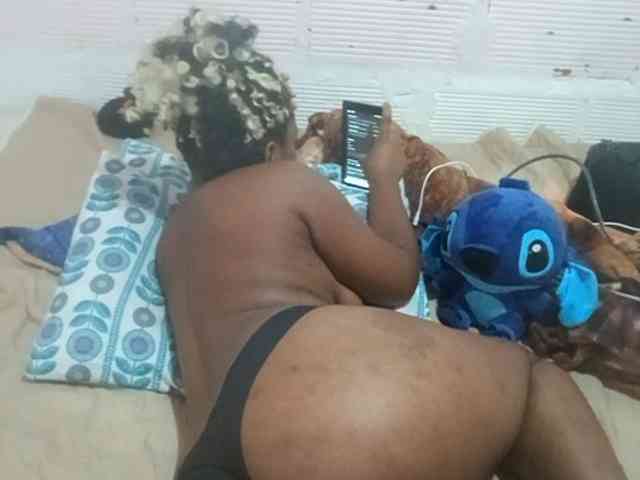 Chanellmontes121 webcam