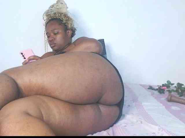 Chanellmontes121 webcam