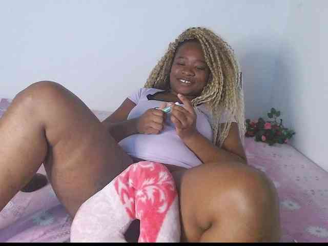 Chanellmontes121 webcam