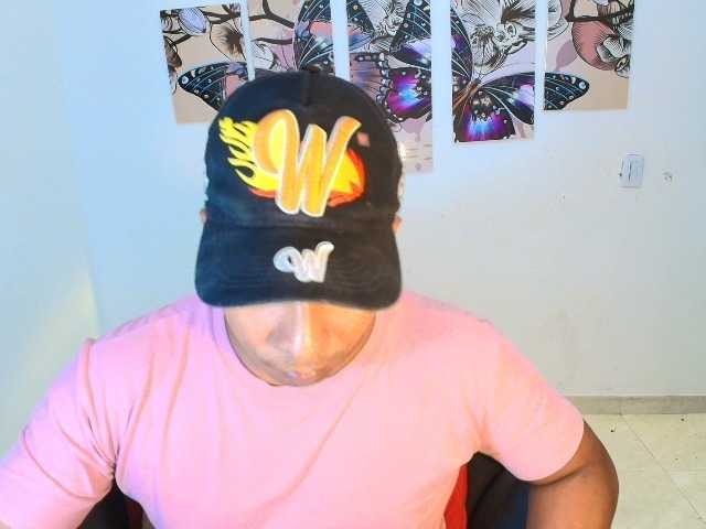 Blackmanghugecock