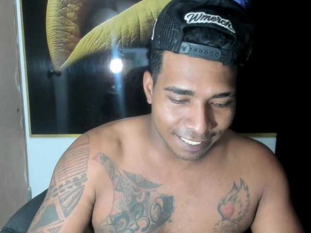 Blackmanghugecock