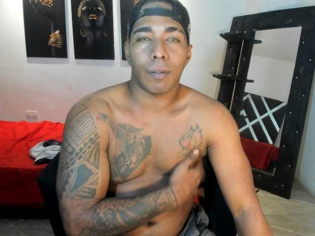 Blackmanghugecock