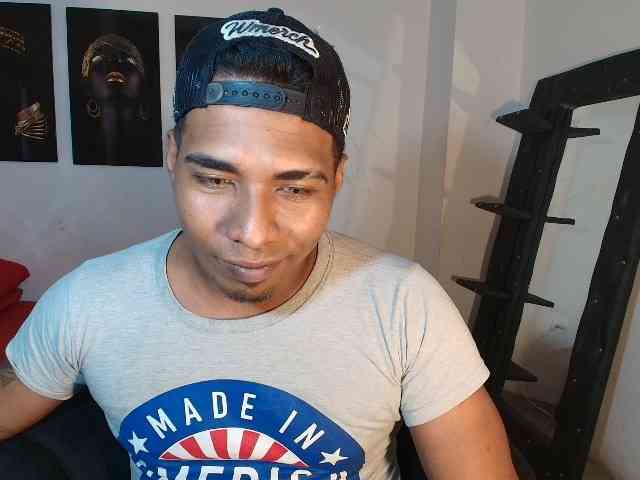 Blackmanghugecock