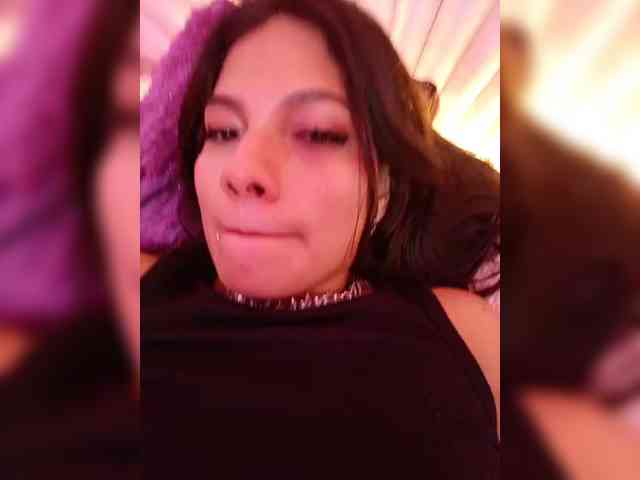 chat room nude EmmaSanches