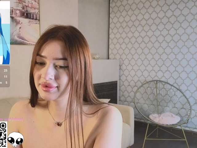  MaryDeluxe chat room