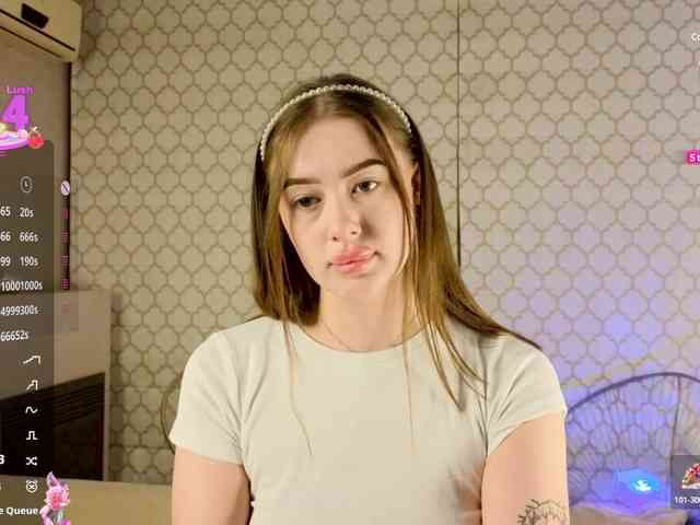 Модель: MaryDeluxe