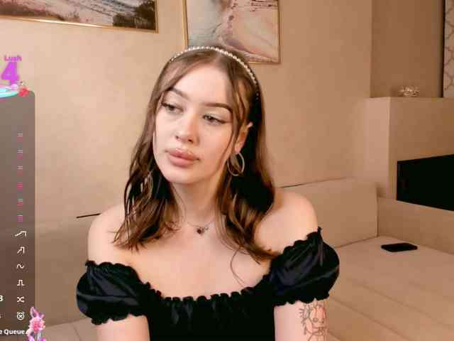 Модель: MaryDeluxe