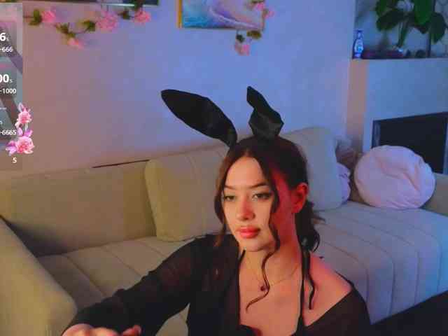Модель: MaryDeluxe