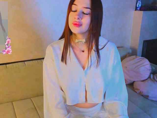 MaryDeluxe webcam