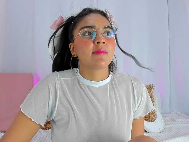 Melodymoore's BongaCams show and profile