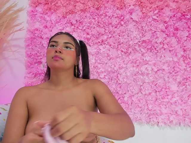 Melodymoore's BongaCams show and profile