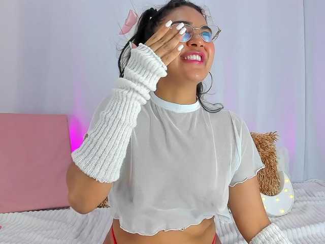 Melodymoore's BongaCams show and profile