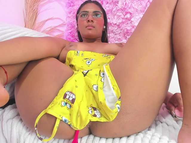 Melodymoore's BongaCams show and profile